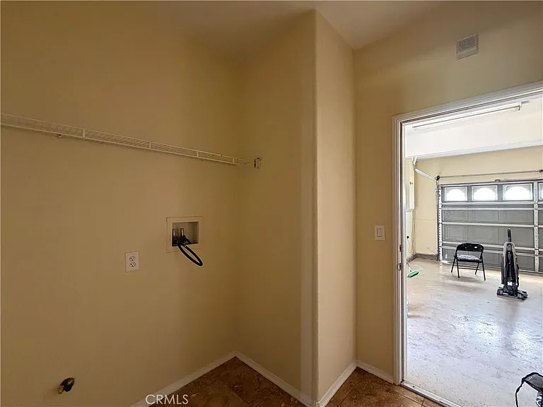 6045 Medinah St — Photo 27