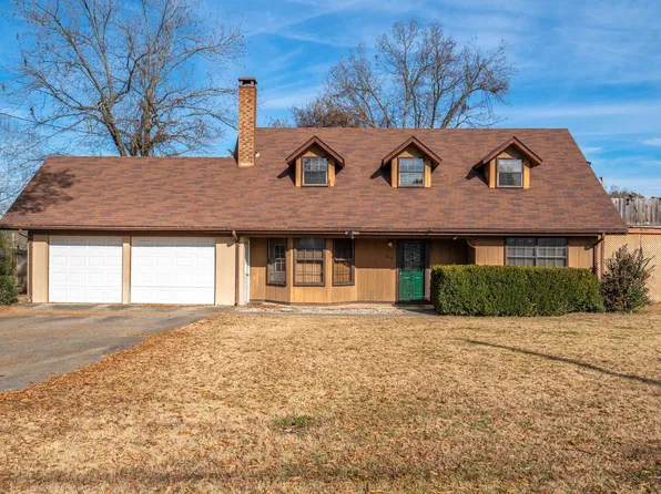 215 W Dickson St, Murfreesboro, AR 71958