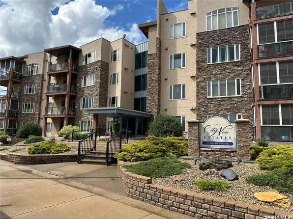 UNIT 403-75 Souris AVENUE, Weyburn, SK S4H 0C1