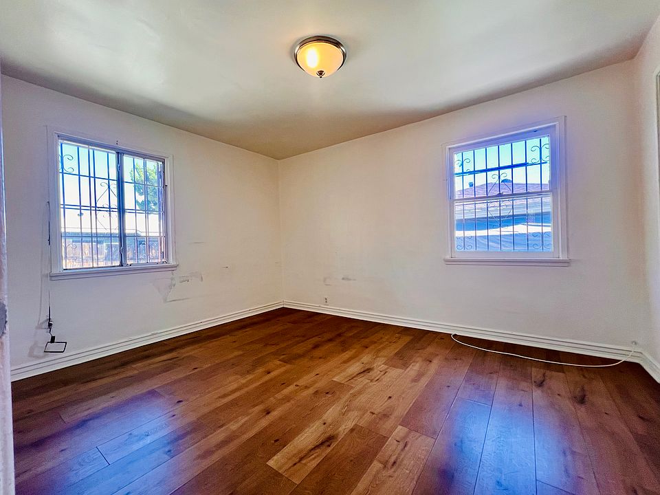 2nd image of 2641 Brighton St