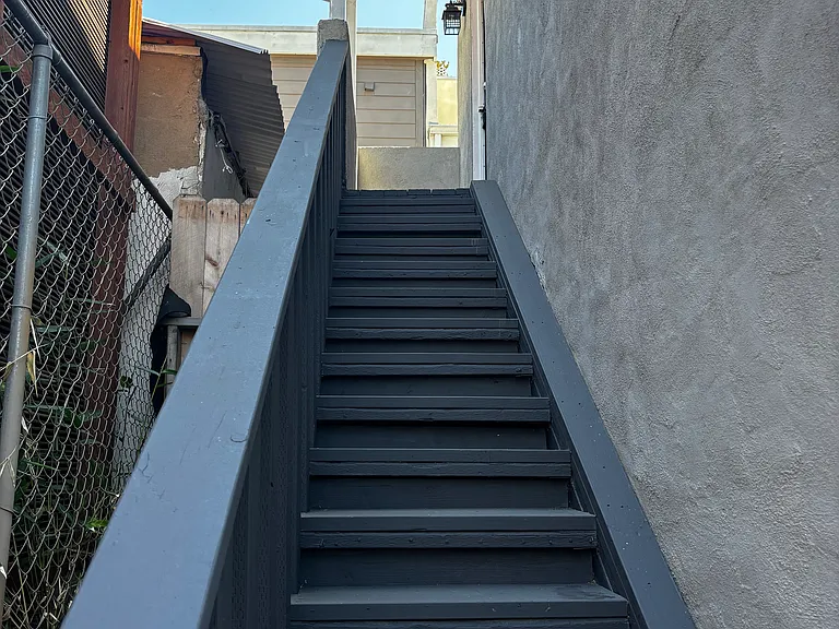 30th St — Photo 3