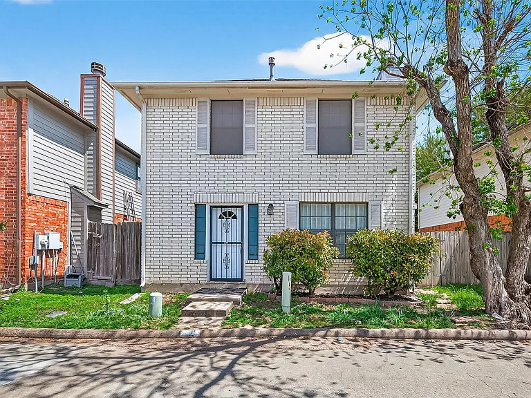 8617 Mapletwist St — Photo 1