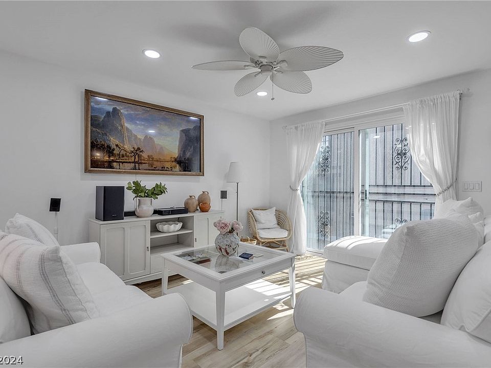 1st image of 4926 Calle Del Cajon