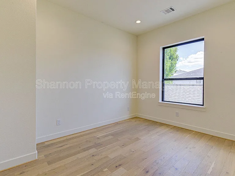 1803 Dunlavy St — Photo 28