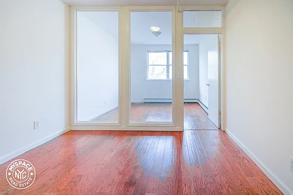 Rented by MySpaceNYC | media 4