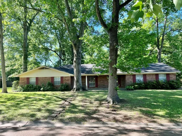 200 Forrest Dr, Natchez, MS 39120