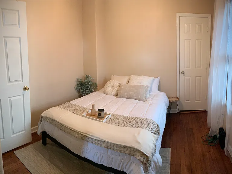 3834 E Underwood Ave — Photo 3