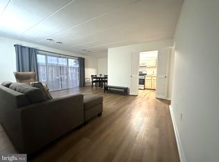 2626 Fort Farnsworth Rd UNIT 200-2B, Alexandria, VA 22303