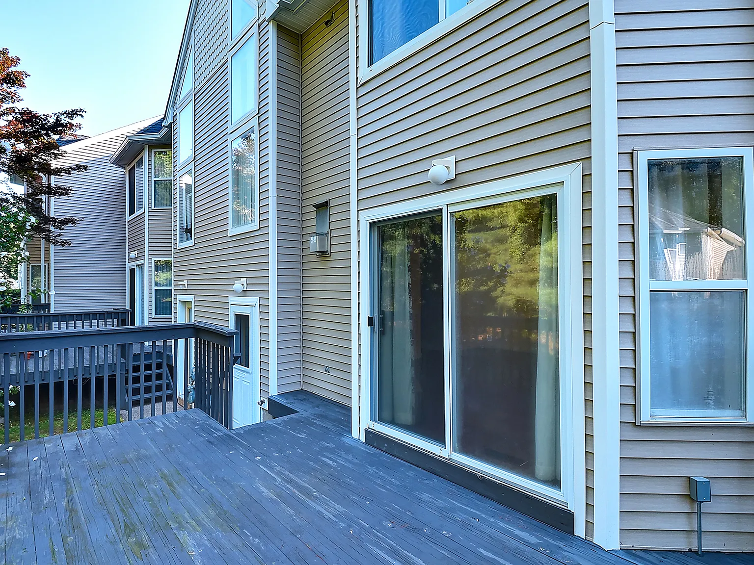 3 bed, 2.5 bath, 2278 sqft, $3,000 — Photo 3