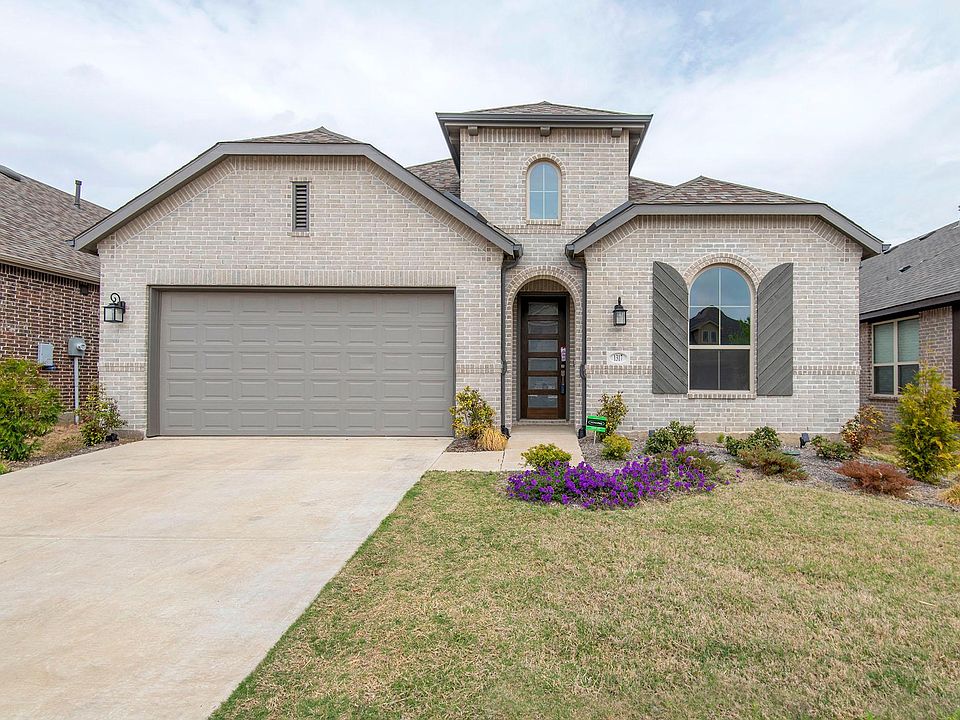 1317 Arrowwood Dr, Aubrey, TX 76227 | Zillow