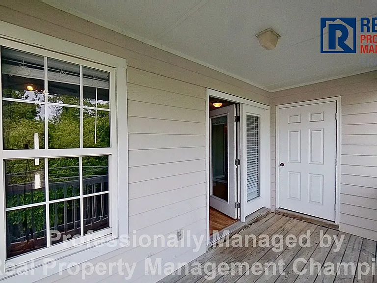 705 Summertime Ln #G — Photo 20
