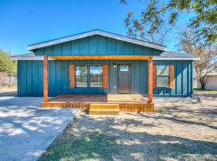 212 Drinkard St, Eden, TX 76837
