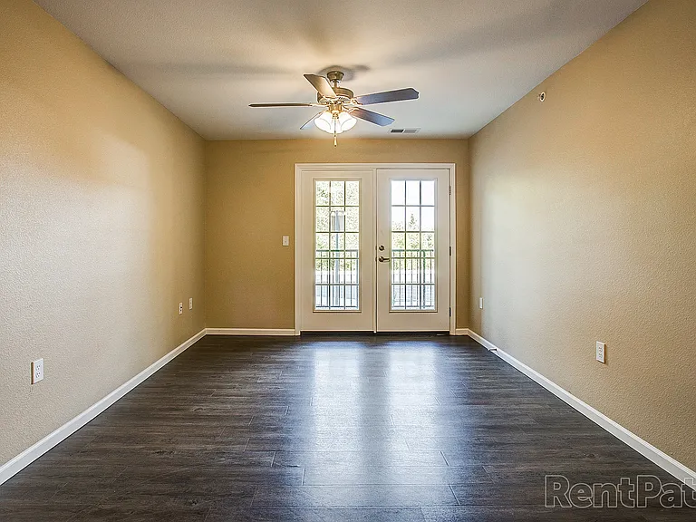 Terrace Green Apartments — Photo 12