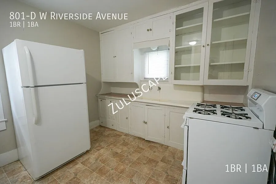 Free 1st Month Rent!.....801-D W. Riverside / 1 Bedroom Apartment Near Ball State Campus — Photo 3