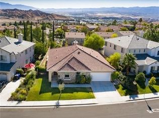 30118 Cambridge Ave, Castaic, CA 91384