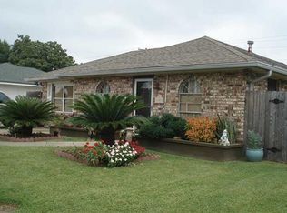 1097 Marvin Ct, Harvey, LA 70058
