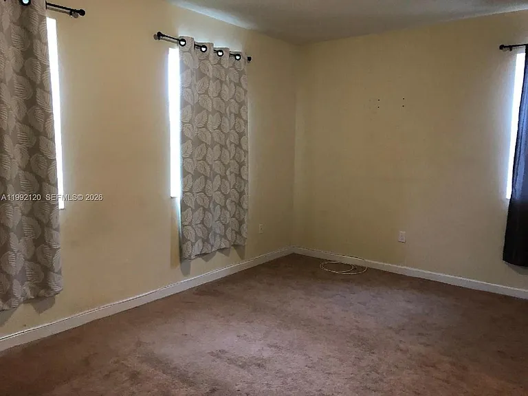 17000 SW 90th Ter — Photo 19