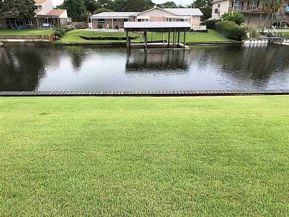 4th image of 956 Gondolier Blvd
