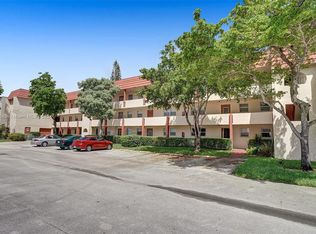 8021 N Sunrise Lakes Dr APT 107, Sunrise, FL 33322