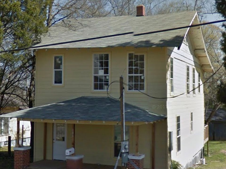 2nd image of 306 S Allen Blvd