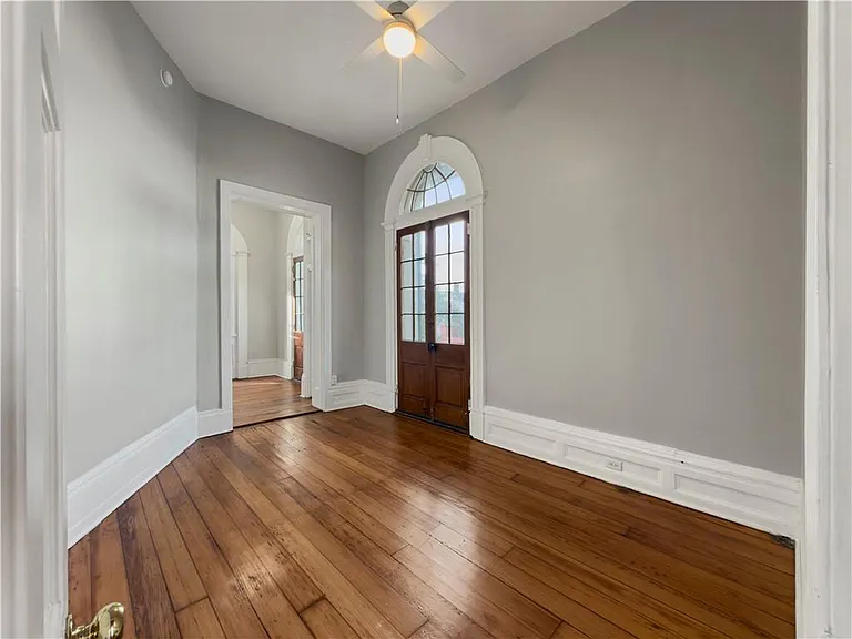 841 Royal St #2A — Photo 15