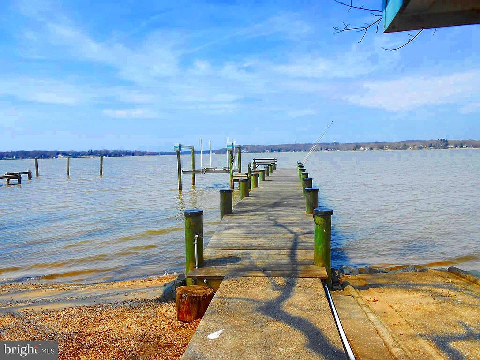 1st image of 2122 Park Beach Dr