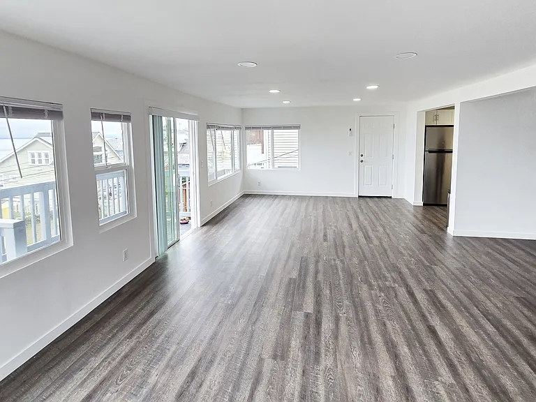 751 Maple Grove Rd #B — Photo 5
