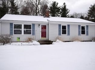 208 Ellendale Cir, Springfield, MA 01128