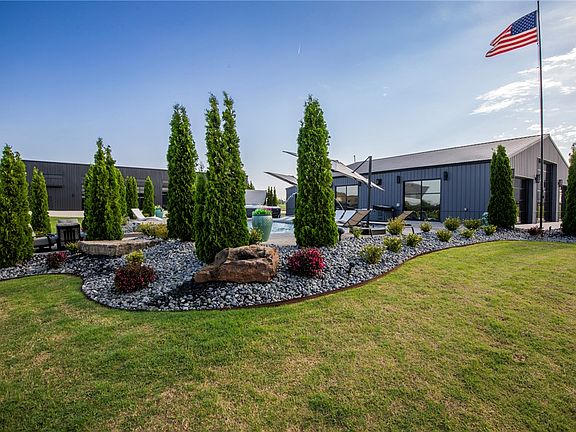 2nd image of 11390 Walters Rd