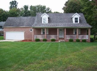104 Meadow View Ln, Beaver, WV 25813