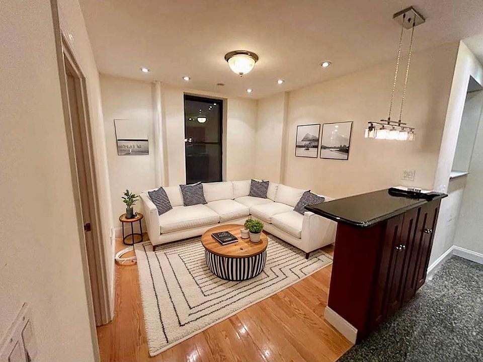 1st image of 400 E 91st St APT 1B