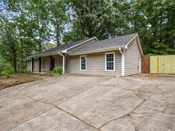 455 Barrington Dr W, Roswell, GA 30076