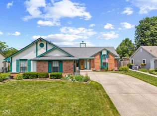 7384 Southern Lakes Dr, Indianapolis, IN 46237