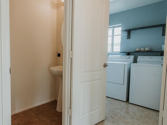 3rd image of 135 W Corriente Ct
