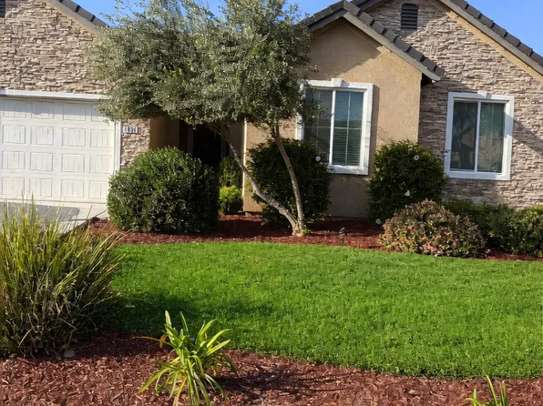 1884 Ashton Ave, Tulare, CA 93274