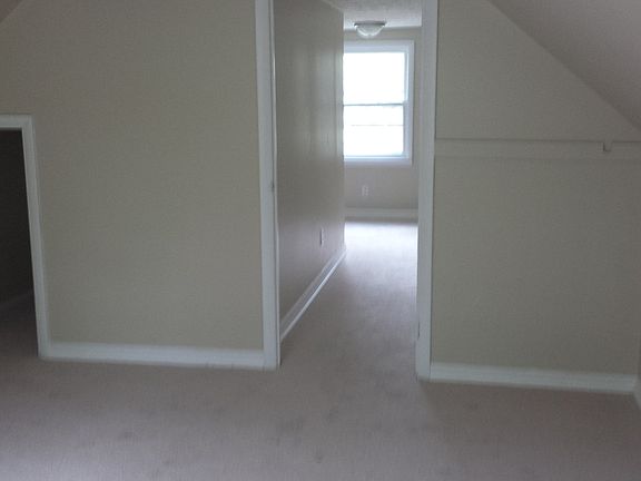2nd image of 2895 Northglen Dr