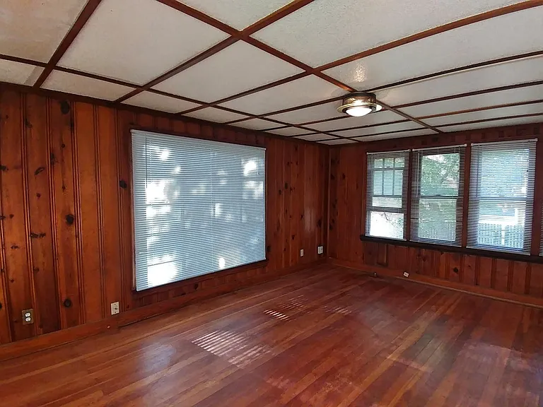 415 1/2 Chautauqua Ave — Photo 4