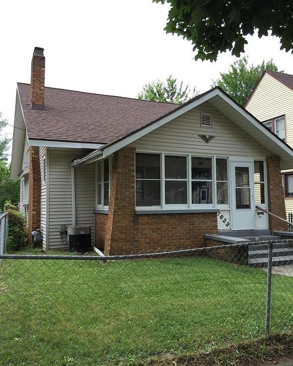 1st image of 1823 Lafayette Ave SE