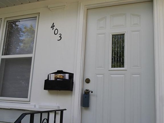 3rd image of 403 E Academy St