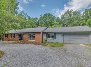 181 Lower Ridgeview Rd, Columbus, NC 28722