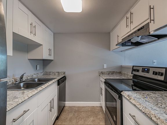 4th image of 5820 N Church Ave Unit 458