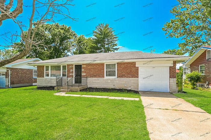 1st image of 313 Ward Dr