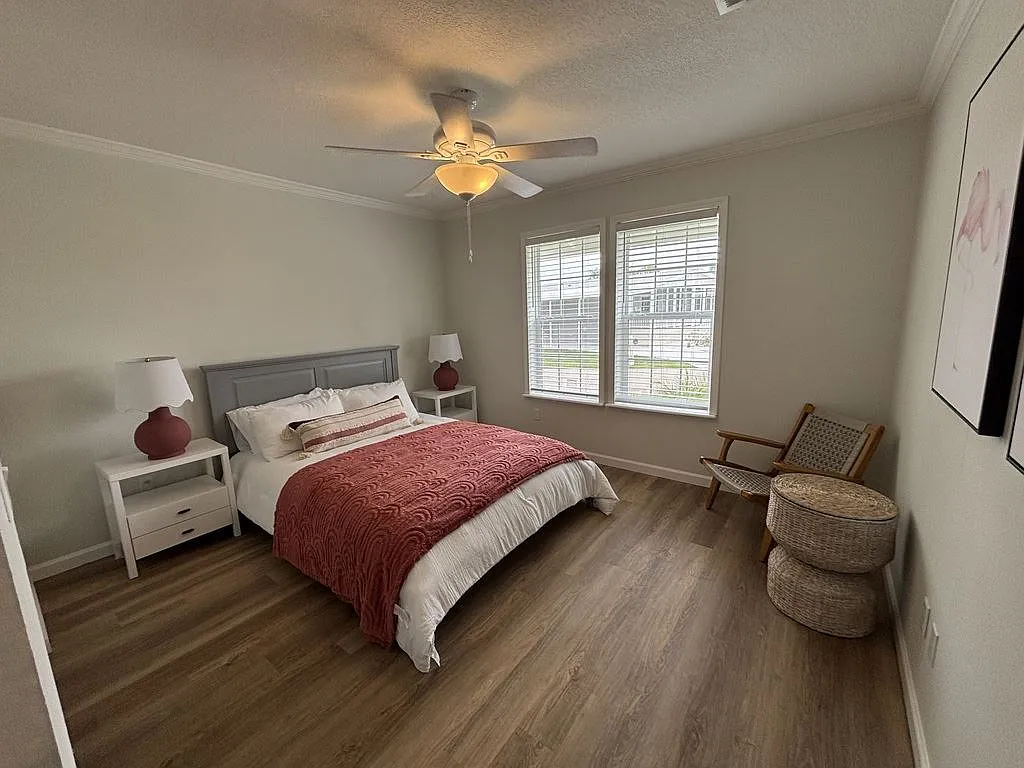 2 bed, 2.5 bath, 1356 sqft, $1,399 — Photo 4