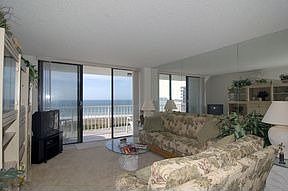 3rd image of 380 Seaview Ct APT 1705
