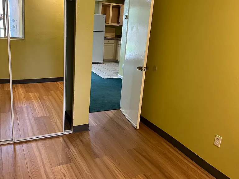 529 Flood Ave — Photo 10