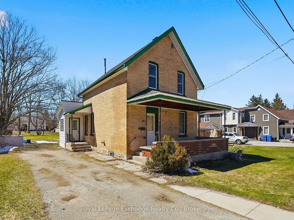 1st image of 588 11th Ave