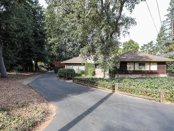 3rd image of 1290 Bay Laurel Dr