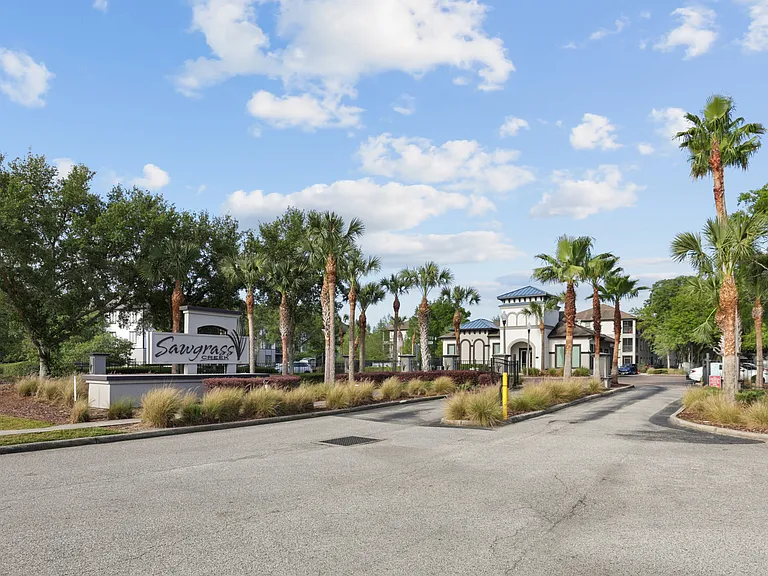 Sawgrass Creek — Photo 21