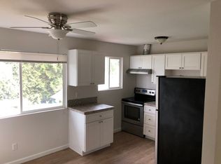 8130 SE Main St APT 4, Portland, OR 97215