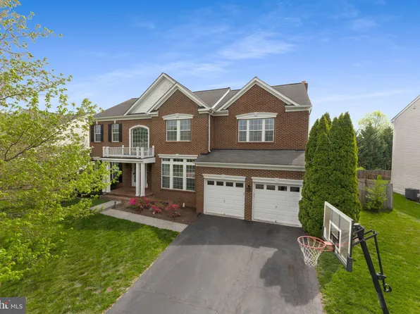 108 Roy Ct SE, Leesburg, VA 20175